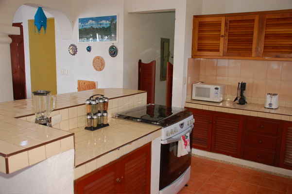 Full Kitchen-Thumbnail