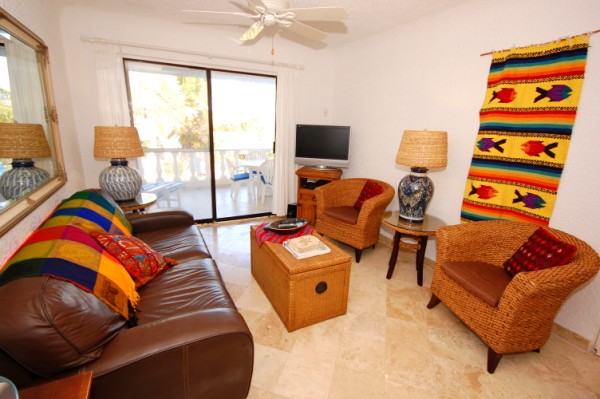 Living Area (open plan living/dining/kitchen) Seven Seas #5-Thumbnail