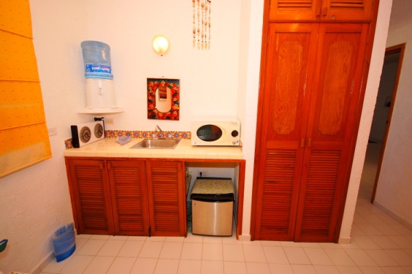 Second Guest Bedroom kitchenette.-Thumbnail