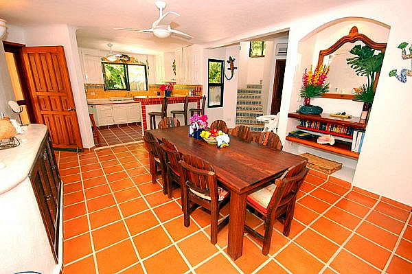 Dining Area-Thumbnail
