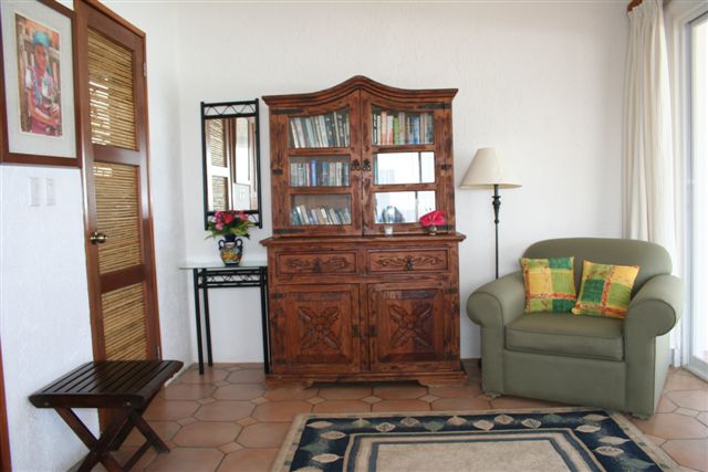 Master Bedroom Sitting Area-Thumbnail