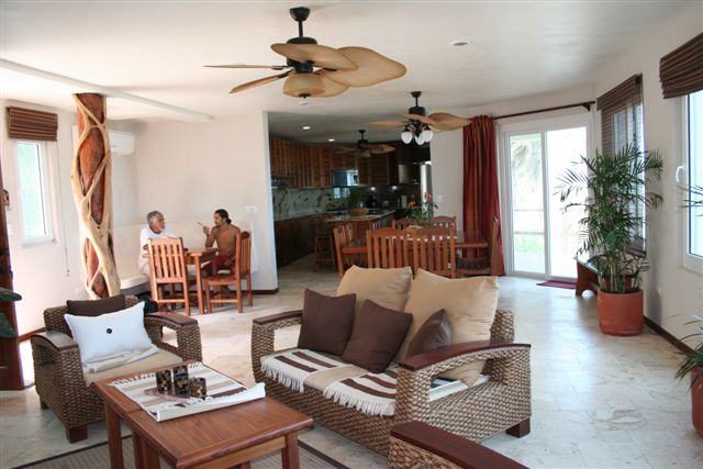 Living Area-Thumbnail