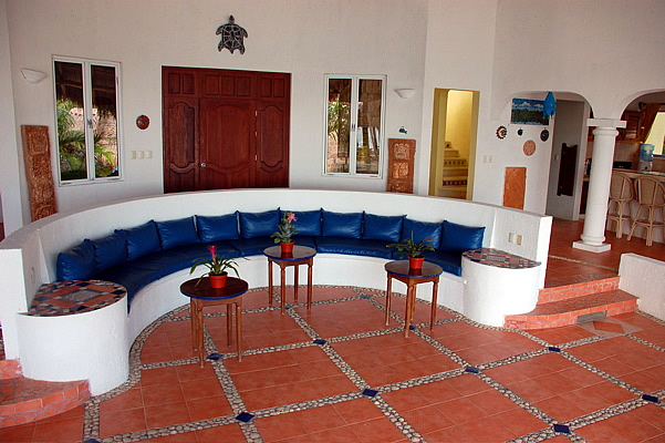 Open air sitting room-Thumbnail