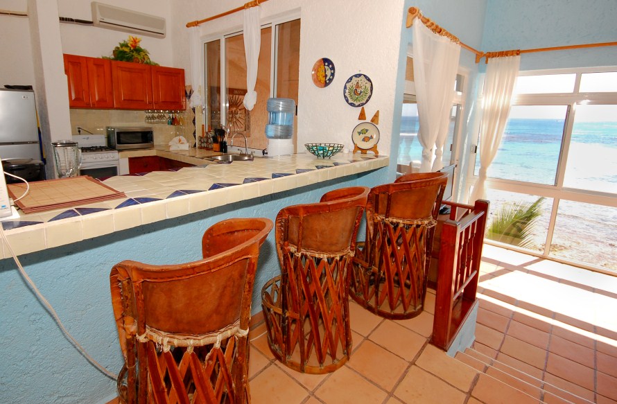 Breakfast Bar and kitchen at La Sirena 14, Akumal-Thumbnail