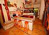 Full Kitchen-Thumbnail