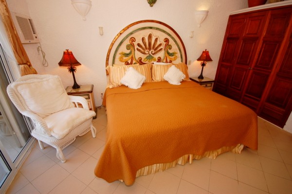 Master Bedroom, Seven Seas #5, South Akumal-Thumbnail