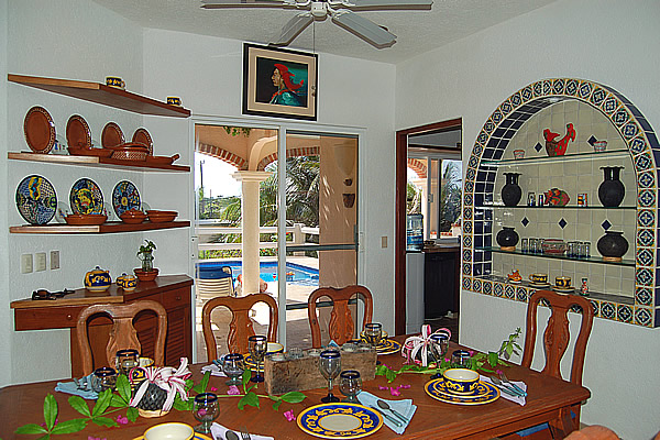 Dining Area-Thumbnail