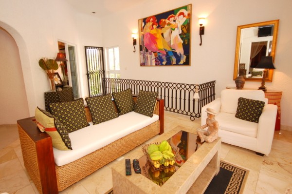 Seven Seas 4, living area. South Akumal.-Thumbnail