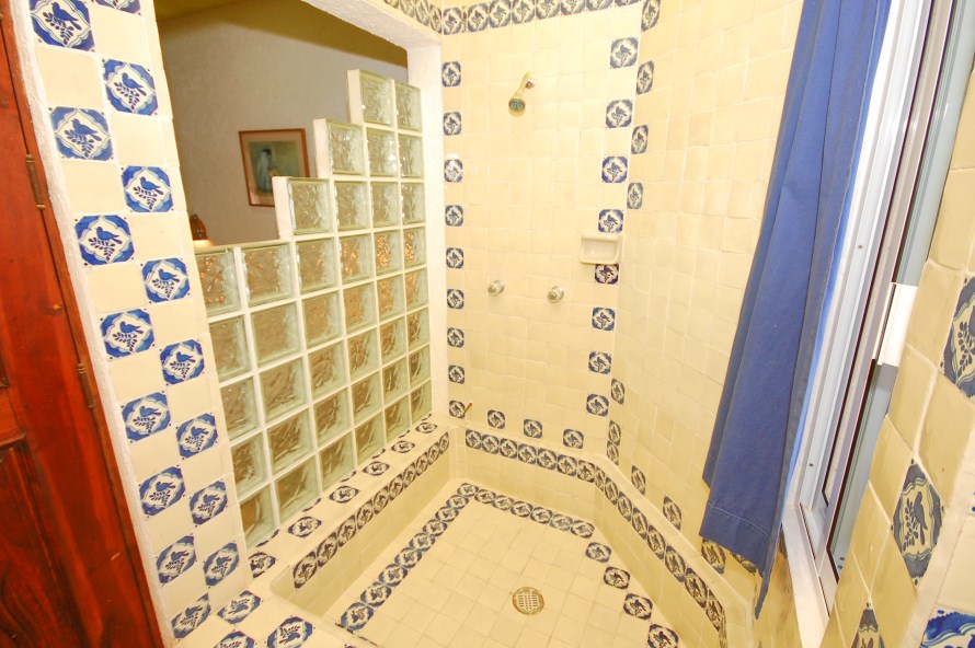 Master bathroom at La Sirena 14, Akumal-Thumbnail