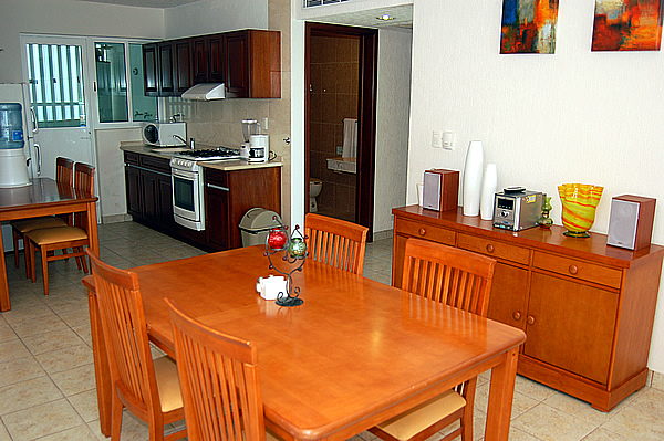 Tan Ik Beachfront Condos, Half Moon Bay, Akumal.-Thumbnail