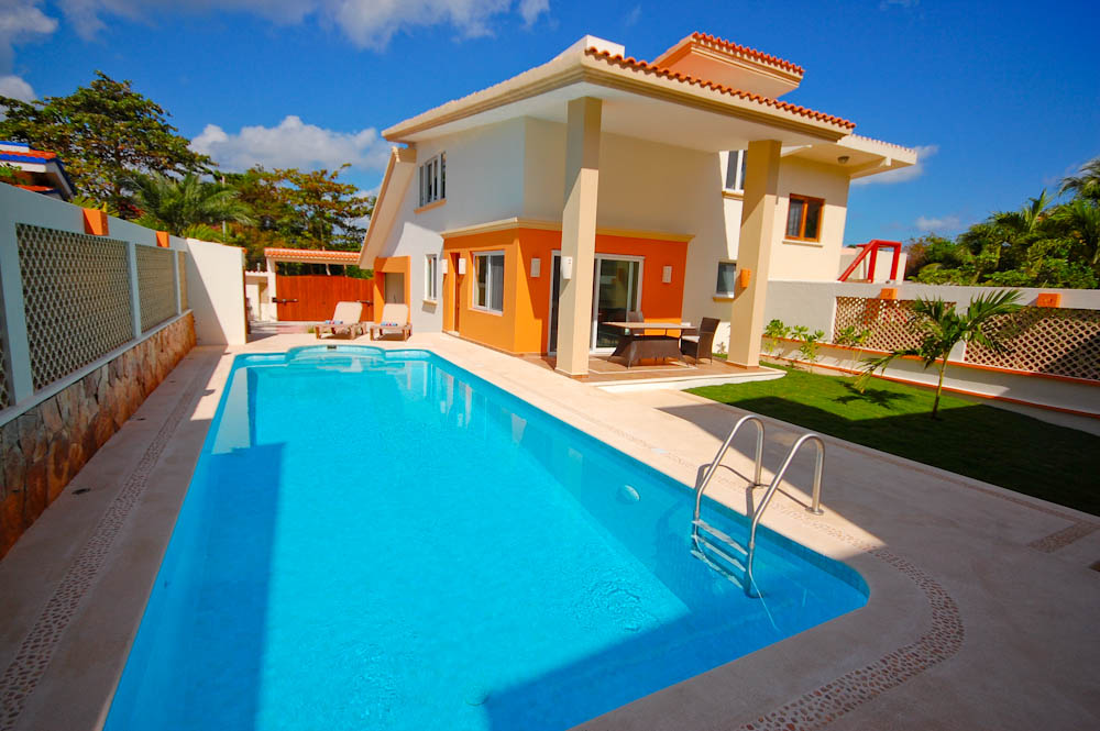 Guests at Villa Serenity have exclusive use of this private bran-Thumbnail