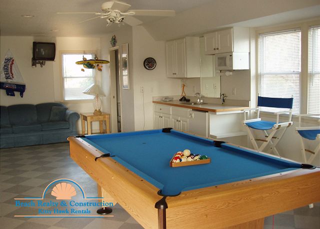 Rec Room with Pool Table