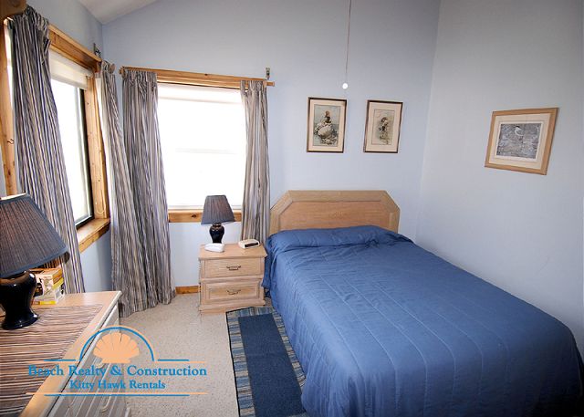 Twin Bedroom