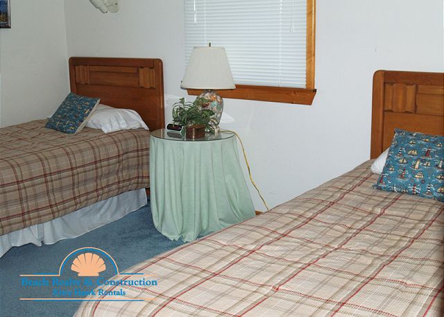 Twin Bedroom