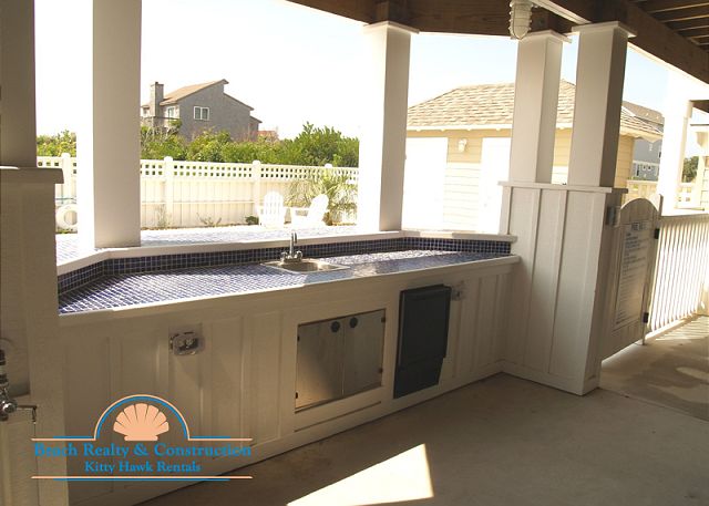 Pool Bar