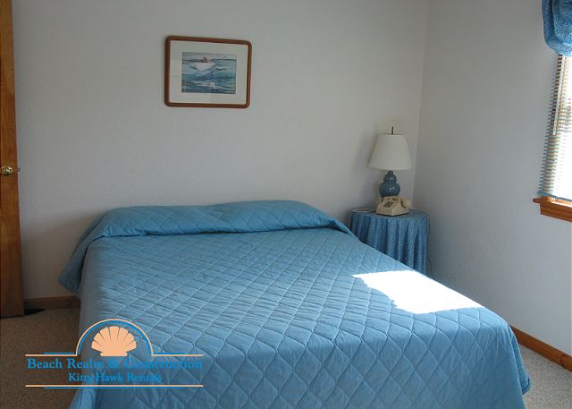 Queen Bedroom 3