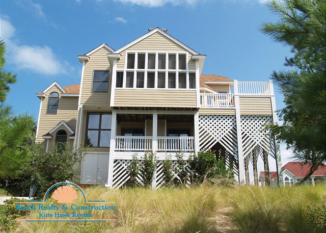 Seaquestered Exterior