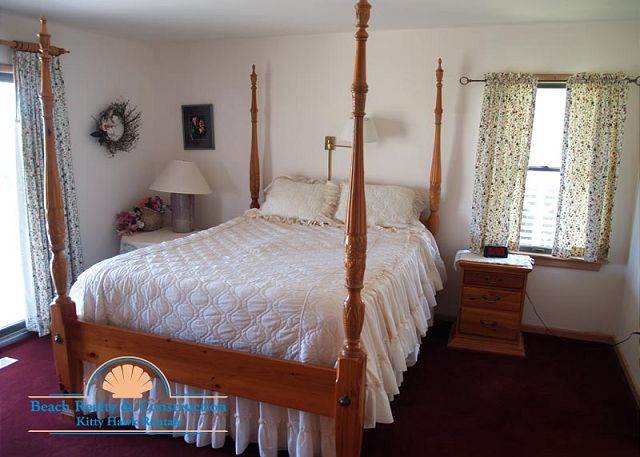 Queen Bedroom