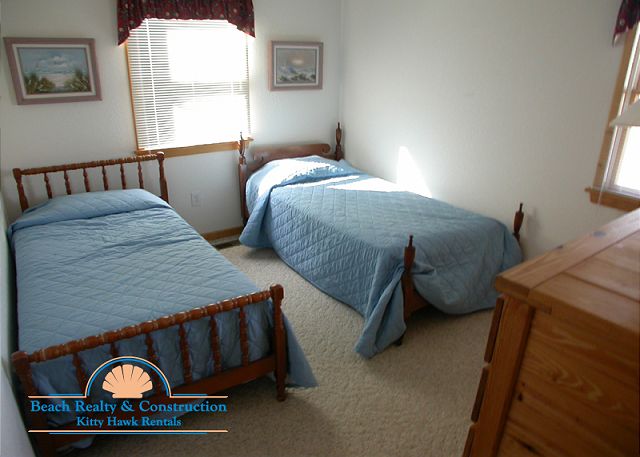 Twin Bedroom