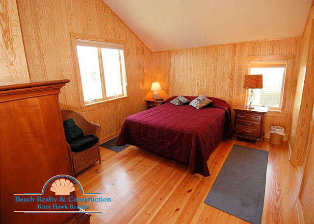 Queen Bedroom