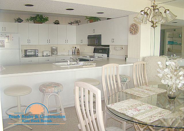 Dining/Kitchen