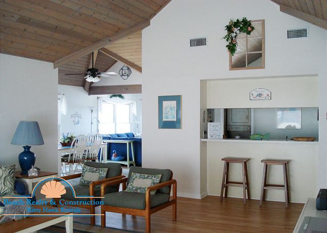 Kitchen/Living Areas