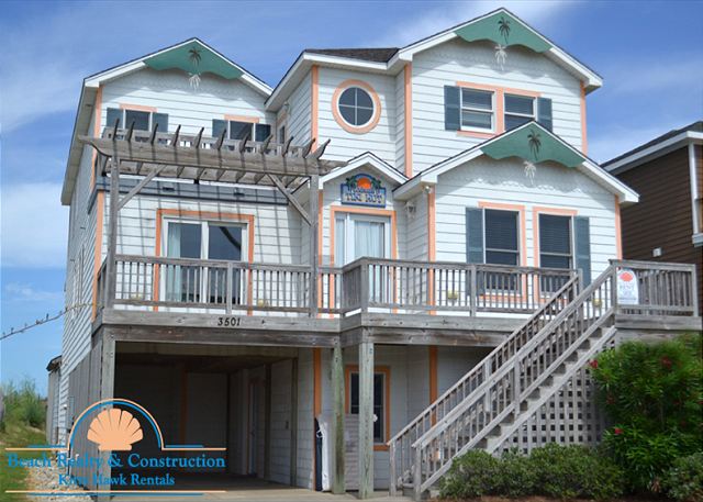 JOSHUA'S TIKI HUT - OCEANFRONT in Nags Head
