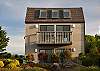 Charming 2 bedroom with nice ocean views and hot tub.
