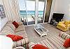 WE 614: Nice beachfront condo- WiFi, balcony, pool, beach service included