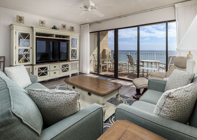 Beautiful Family room is GS 503 is everything you could want and need in a beach vacation home!