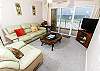 GD 408: Comfortable beachfront condo! WiFi, LCD HDTV, pool, BBQ, tennis