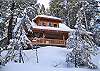Beautiful new vacation home- kitchen, BBQ, soaking tub, ski, hike, small dog