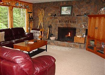 Zigzag River Chalet in Rhododendron, Oregon