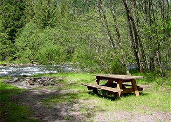 Picnic Table by the Sandy River at River Dance Retreat