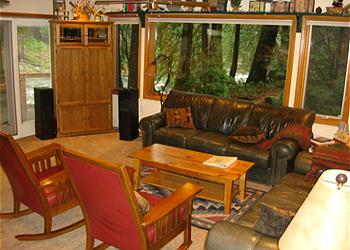River-viewing Great Room at Salmon River Retreat