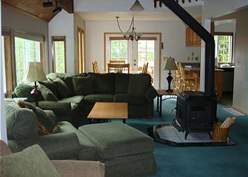 Great Room at Alpenglow Cabin in Government Camp, Oregon