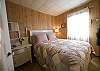 Moon-Shell Cottage Sea view bedroom w/ queen