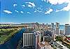 View of Diamond Head and Ocean-kitchenette-kinternet - walk to beach
