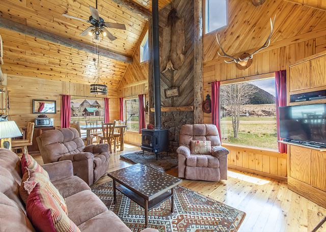 New Listing! Classic Cabin - ATV's Welcome - Grill / Deck / Mountain Views