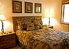 Another beautifully decorated queen room