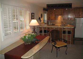 Kitchen/Bar