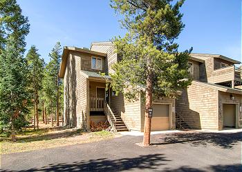 Frisco Townhouse rental - Exterior Photo - Royal Glen Pet Friendly Townhome in Downtown Frisco Lodging