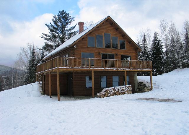 FRANCONIA'S RANGE VIEW LOG HOME