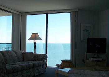 Surfmaster807-Living Area