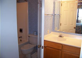 Surfmaster 408 - Bathroom 1