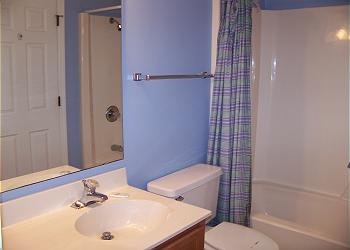 Surfmaster402-Bathroom 2