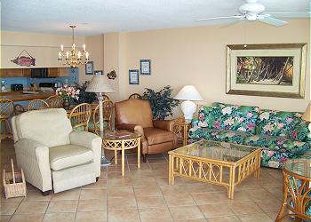 Surfmaster-812-Living Area