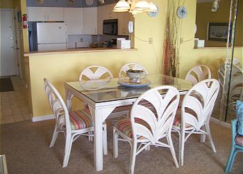 BH216-DiningArea