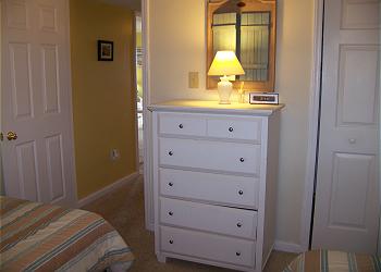 BH216-Bedroom2