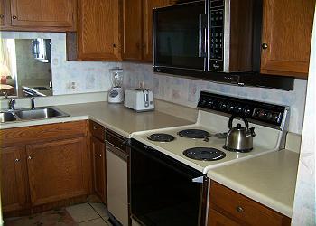 M1106- Dining/Kitchen